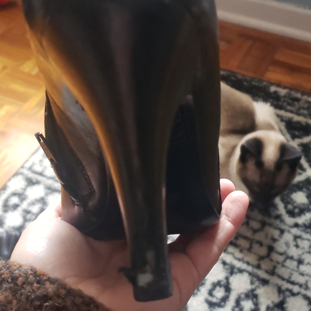Hugo Boss black leather heeled booties - Picture 7 of 7